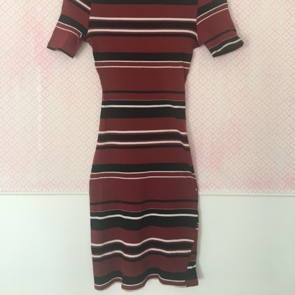 BUNDLE ME✨BODYCON DRESS - Picture 3 of 3
